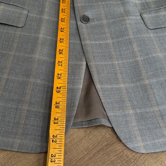Loro Piana Italy 100% Wool Blazer Sport Coat USA 42 Gray Check 2 Button Dillards - Picture 11 of 16